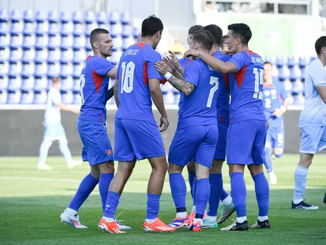 Futbalisti Slovenska sa tešia po strelení gólu na 2:0 počas prípravného futbalového zápasu Slovensko - San Maríno.