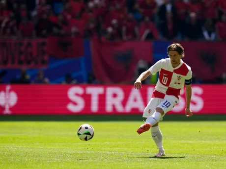 Luka Modrič počas zápasu Chorvátsko - Albánsko na EURO 2024. 