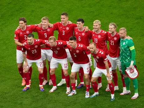 Futbalisti Dánska v zápase Dánsko - Anglicko na EURO 2024.
