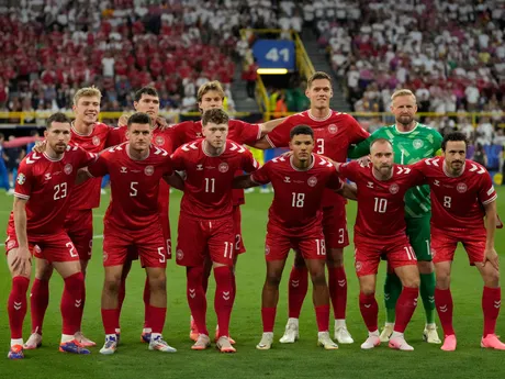 Futbalisti Dánska v zápase Nemecko - Dánsko na EURO 2024. 