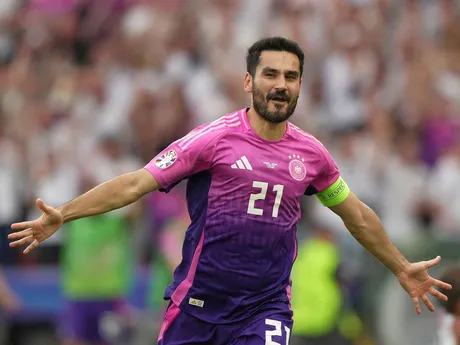 Germany's Ilkay Gundogan, left, celebrates after scoring his side's second goal during a Group A match between Germany and Hungary at the Euro 2024 soccer tournament in Stuttgart, Germany, Wednesday, June 19, 2024. (Spada/LaPresse via AP)