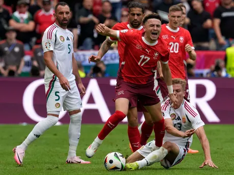 Švajčiarsky futbalista Ruben Vargas v zápase proti Maďarsku na EURO 2024.