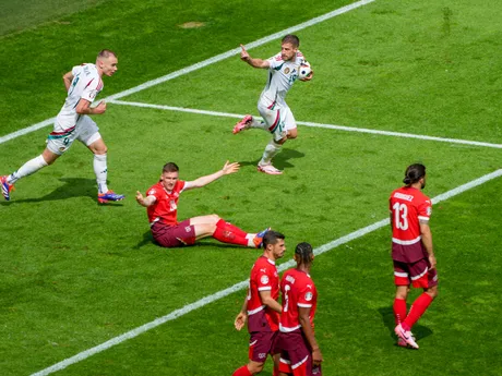 Barnabas Varga strieľa gól v zápase Maďarsko - Švajčiarsko na EURO 2024.