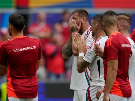 Futbalisti Maďarska po prehre so Švajčiarskom na EURO 2024.