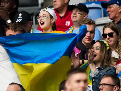 Fanúšikovia pred zápasom Slovensko - Ukrajina v skupine E na EURO 2024 (ME vo futbale).