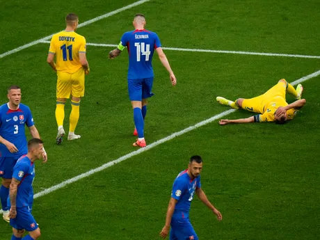 Andrij Jarmolenko po tom, čo Arťom Dovbyk nepremenil strelu v zápase Slovensko - Ukrajina v skupine E na EURO 2024 (ME vo futbale).