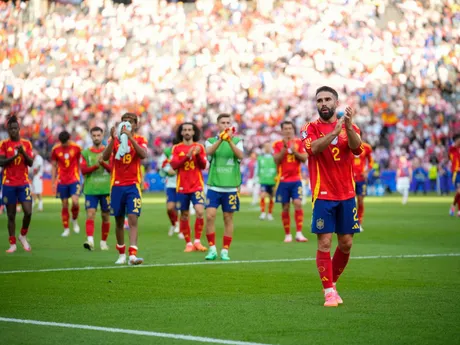 Španielski futbalisti sa tešia z triumfu nad Chorvátskom na EURO 2024.