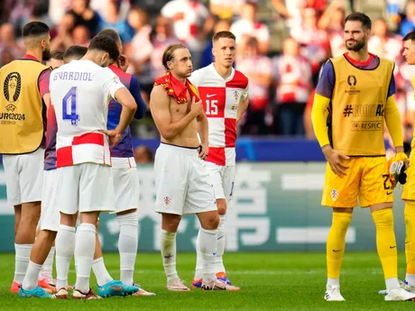 Sklamaní futbalisti Chorvátska po prehre so Španielskom v úvodnom dueli na EURO 2024.