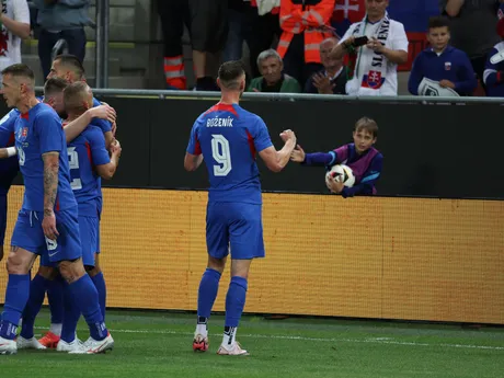 Róbert Boženík sa teší po strelenom góle v zápase Slovensko - Wales v príprave na EURO 2024.