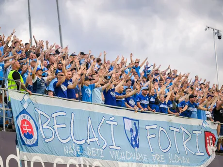 Fanúšikovia Slovana počas prvého zápas 2. predkola Ligy majstrov NK Celje - ŠK Slovan Bratislava.