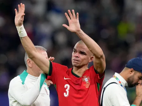 Portugalčan Pepe po neúspešnom rozstrele s Francúzskom na EURO 2024.