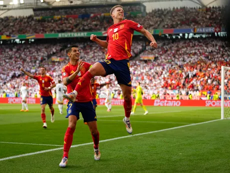 Dani Olmo a Álvaro Morata sa tešia z gólu v zápase Španielsko - Nemecko na EURO 2024.