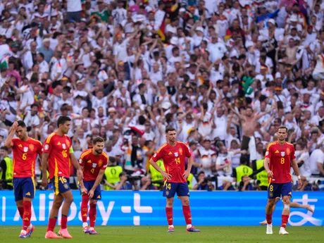 Futbalisti Španielska reagujú na inkasovaný gól vo štvrťfinále EURO 2024 proti Nemecku. 