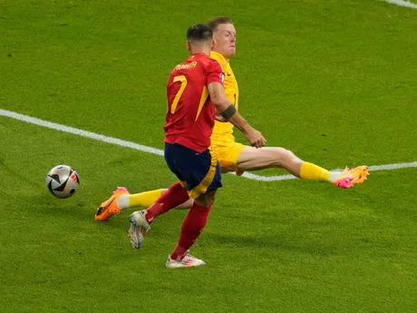 Alvaro Morata pri gólovom pokuse v zápase Španielsko - Anglicko vo finále EURO 2024 (ME vo futbale).