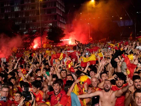Oslavy fanúšikov Španielska v Madride po triumfe vo finále EURO 2024