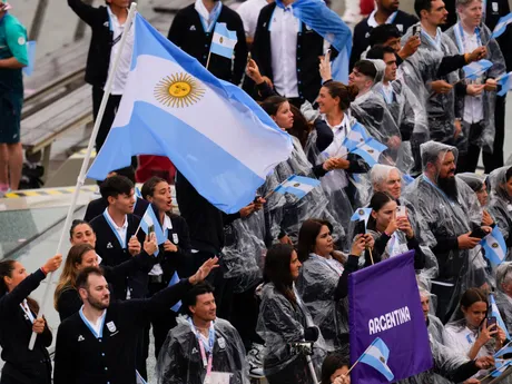 Argentínsky tím počas otváracieho ceremoniálu na OH v Paríži 2024. 
