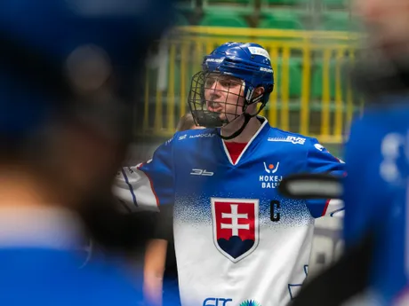 Fotka zo zápasu Slovensko - Kanada na MS v hokejbale hráčov do 16 rokov.
