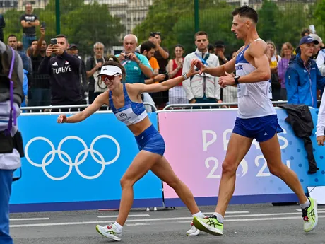 Slovenský reprezentant Dominik Černý v mix maratónskej štafete v chôdzi. 