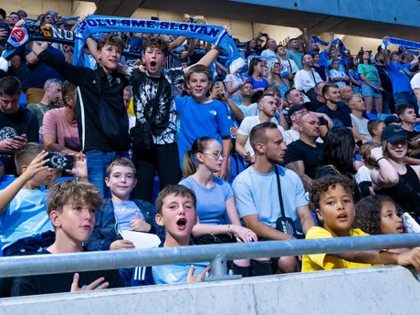 Fanúšikovia počas zápasu ŠK Slovan Bratislava - APOEL Nikózia v 1. zápase 3. predkola Ligy majstrov.