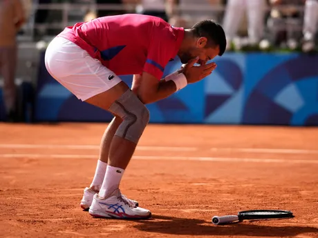 Novak Djokovič po triumfe v tenisovom turnaji na OH 2024 v Paríži. 

