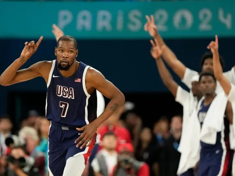 Kevin Durant počas basketbalového finále Francúzsko - USA na OH 2024 v Paríži.