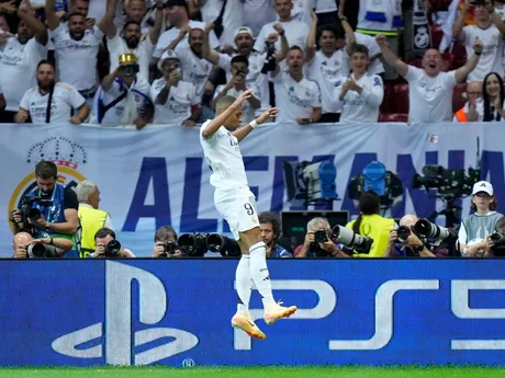 Kylian Mbappé oslavuje gól v zápase Superpohára UEFA Real Madrid - Atalanta Bergamo.