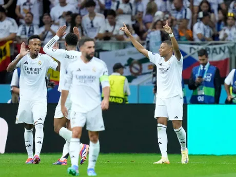 Kylian Mbappé oslavuje gól v zápase Superpohára UEFA Real Madrid - Atalanta Bergamo.