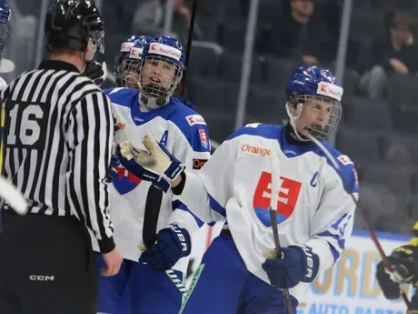 Momentky zo zápasu Slovensko - Švédsko na turnaji Hlinka Gretzky Cup 2024