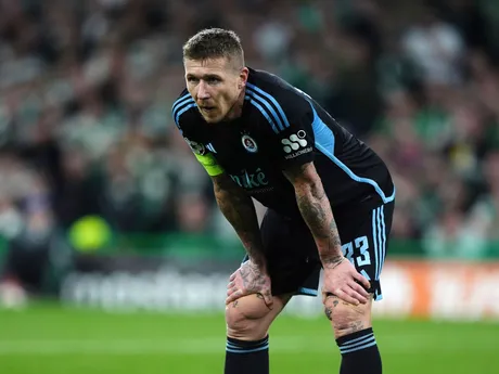 Juraj Kucka v zápase Celtic Glasgow - ŠK Slovan Bratislava v 1. kole ligovej fázy Ligy majstrov.