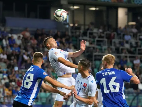 László Bénes v zápase Estónsko - Slovensko v skupine 1 C-divízie Ligy národov.