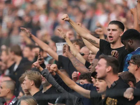 Fanúšikovia Feyenoordu v zápase Feyenoord Rotterdam - Bayer Leverkusen v 1. kole ligovej fázy Ligy majstrov.