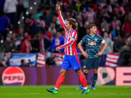 Antoine Griezmann oslavuje gól v zápase Atlético Madrid - RB Lipsko v 1. kole ligovej fázy Ligy majstrov.