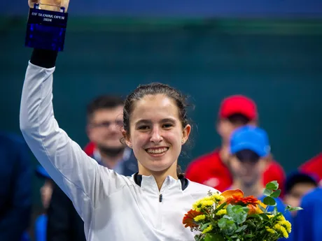 Iba 15-ročná slovenská tenistka Mia Pohánková sa stala víťazkou dvojhry na turnaji J&T Banka Slovak Open.