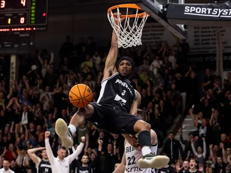 Keith Jordan (Prievidza) v zápase 3. kola J-skupiny Európskeho pohára (EP) FIBA v basketbale mužov medzi BC Prievidza - Bilbao Basket.