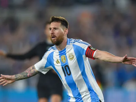 Lionel Messi oslavuje gól v zápase kvalifikácie na MS 2026 Argentína - Bolívia.