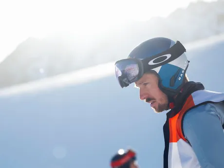 Lyžiar Marcel Hirscher sa vo farbách Holandska vrátil do Svetového pohára.