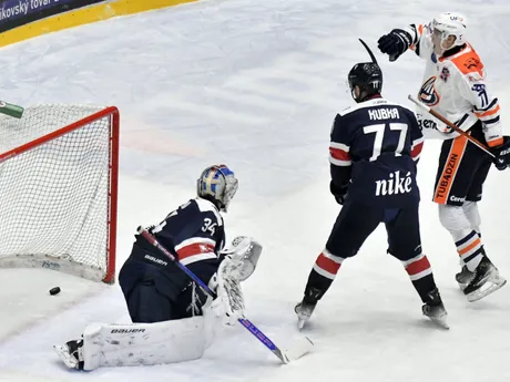 Momentky zo zápasu Michalovce - Slovan