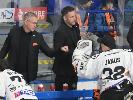 Tréner Košíc Dan Ceman počas zápasu 11. kola hokejovej Tipos extraligy HC Košice - HC Slovan Bratislava.