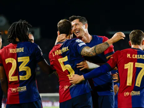 Futbalisti Barcelony oslavujú gól v zápase 2. kola ligovej fázy Ligy majstrov FC Barcelona - Young Boys Bern.