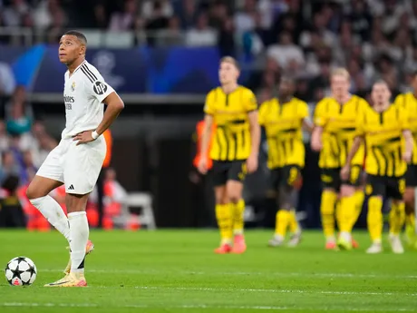 Futbalista Realu Kylian Mbappé počas osláv Dortmundu v zápase 3. kola ligovej fázy Ligy majstrov Real Madrid - Borussia Dortmund.