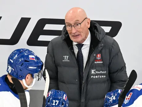 Tréner Slovenska Craig Ramsay počas zápasu Dánsko - Slovensko na turnaji o Nemecký pohár.