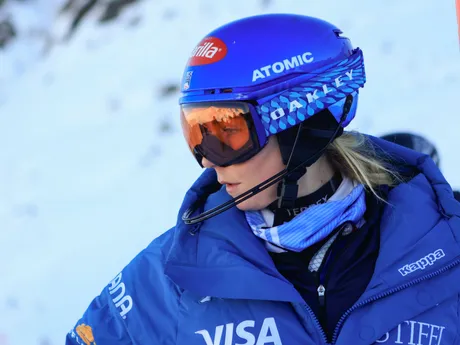 Mikaela Shiffrinová pred slalomom v rakúskom stredisku Gurgl 2024.