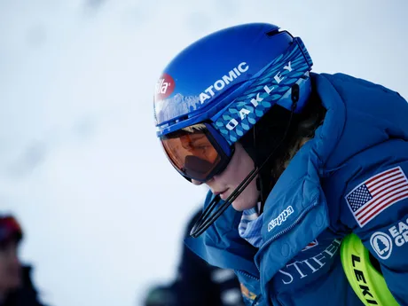 Mikaela Shiffrinová pred slalomom v rakúskom stredisku Gurgl 2024.