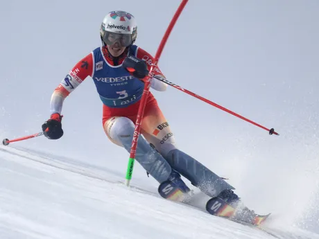 Švajčiarka Michelle Gisinová počas 1. kola slalomu vo Svetovom pohári alpských lyžiarok vo fínskom Levi.