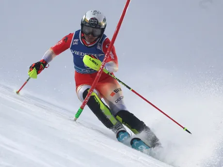 Švajčiarka Wendy Holdenerová počas 1. kola slalomu vo Svetovom pohári alpských lyžiarok vo fínskom Levi.