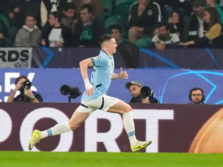 Phil Foden oslavuje gól v zápase Ligy majstrov Sporting Lisabon - Real Madrid.