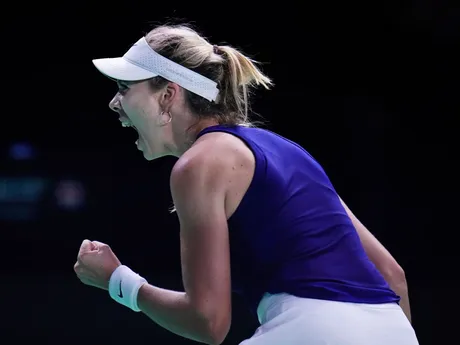 Katie Boulterová v semifinále Billie Jean King Cupu 2024 v stretnutí Slovensko - Veľká Británia.