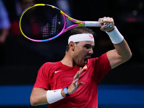 Rafael Nadal počas zápasu Davisovho pohára proti Boticovi Van De Zandschulpovi. 