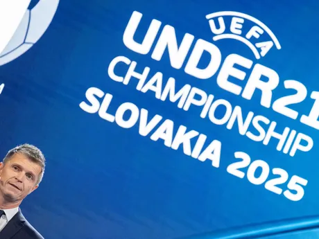 Ambasádor turnaja Vratislav Greško počas žrebu EURO U21 2025 v Bratislave