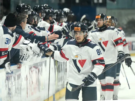 Austin Ortega (Slovan) v zápase 32. kola hokejovej Tipos extraligy medzi HK Nitra a HC Slovan Bratislava.